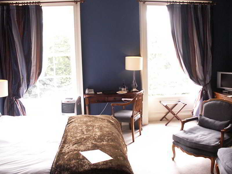 Townhouse On The Green Dublin Bagian luar foto